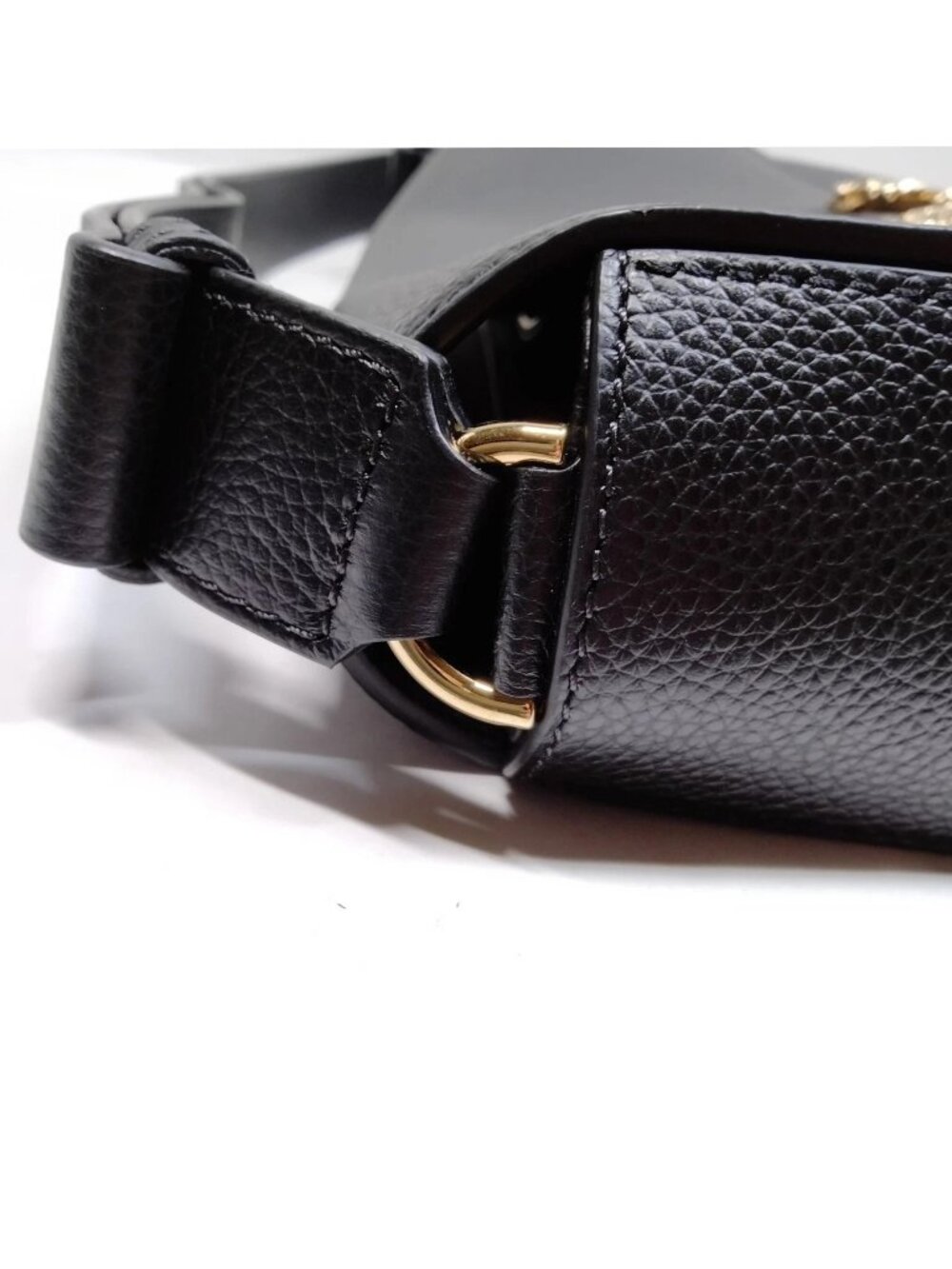 Authentic Versace Virtus Leather Shoulder Bag Black Gold V Logo Crossbody - Picture 8 of 16